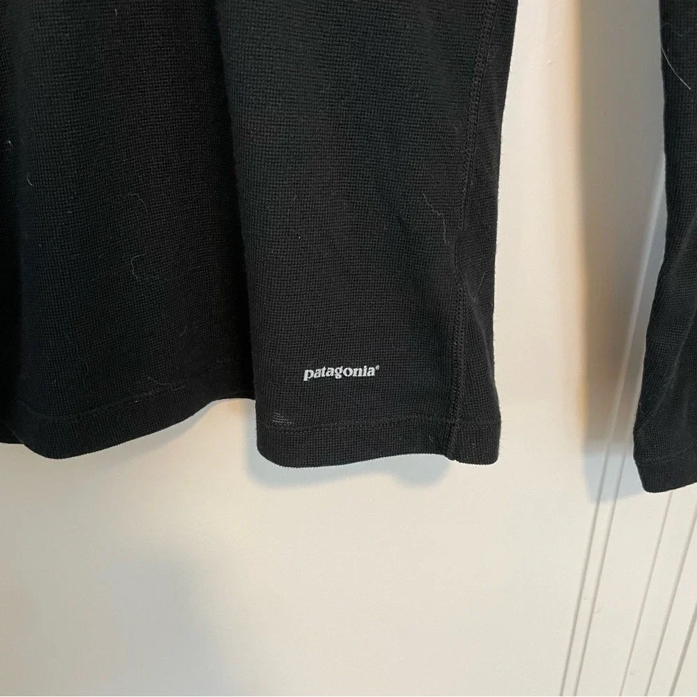 Patagonia Capilene Base Layer V-Neck Long‎ Sleeve Shirt Top Black Size XS - Picture 4 of 4